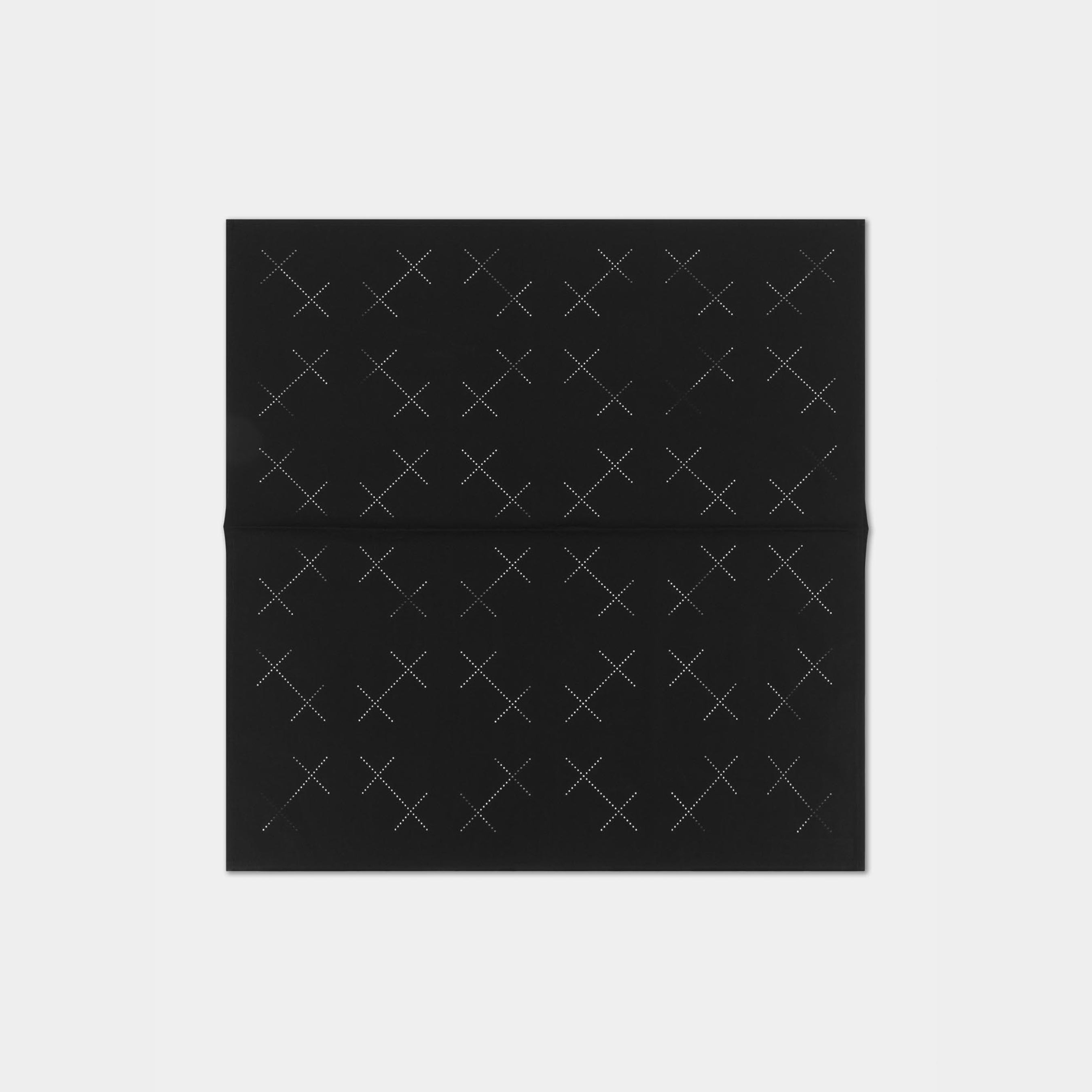 HE, product: FLAXEN BANDANA (Fig. 1)