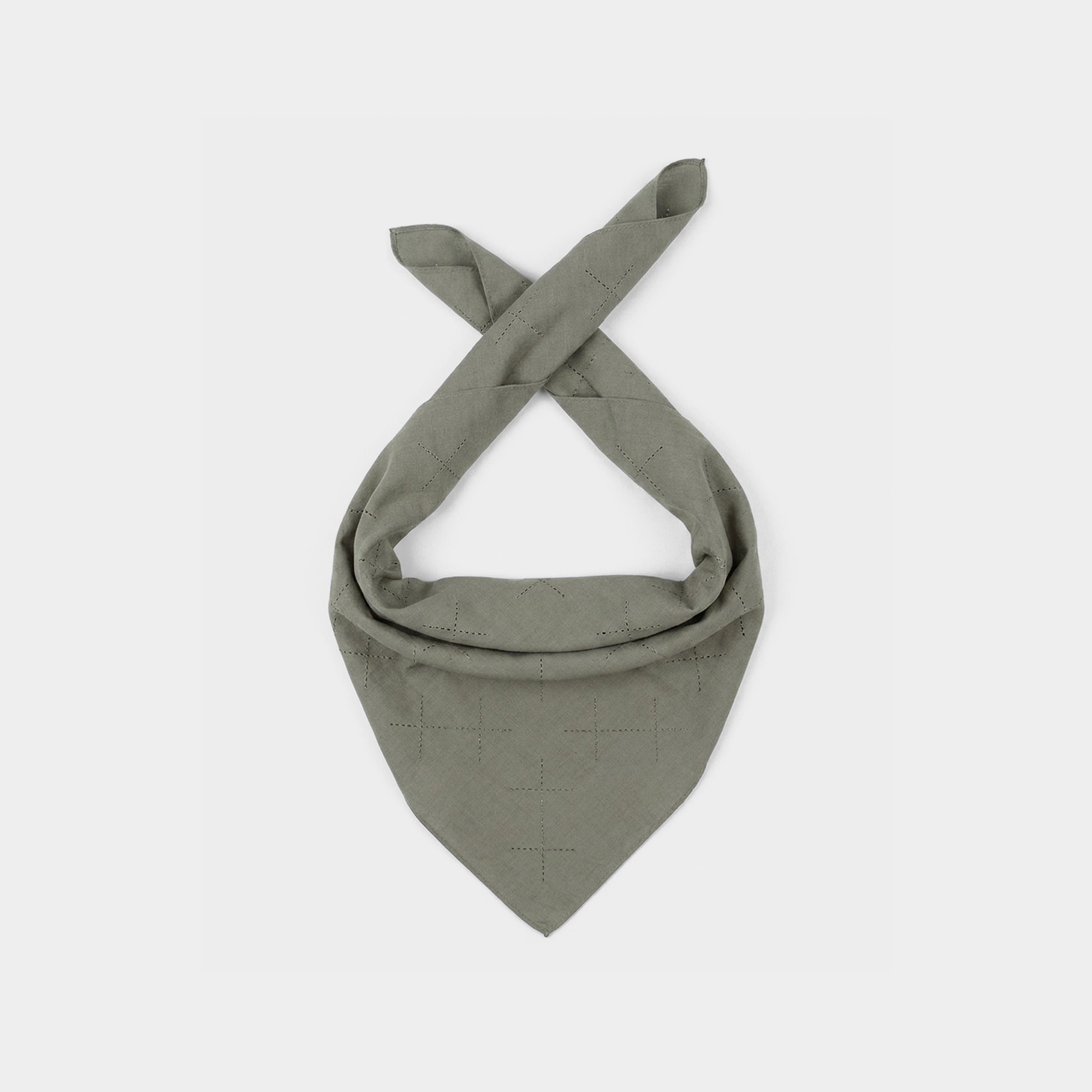 HE, product: FLAXEN BANDANA (Fig. 1)