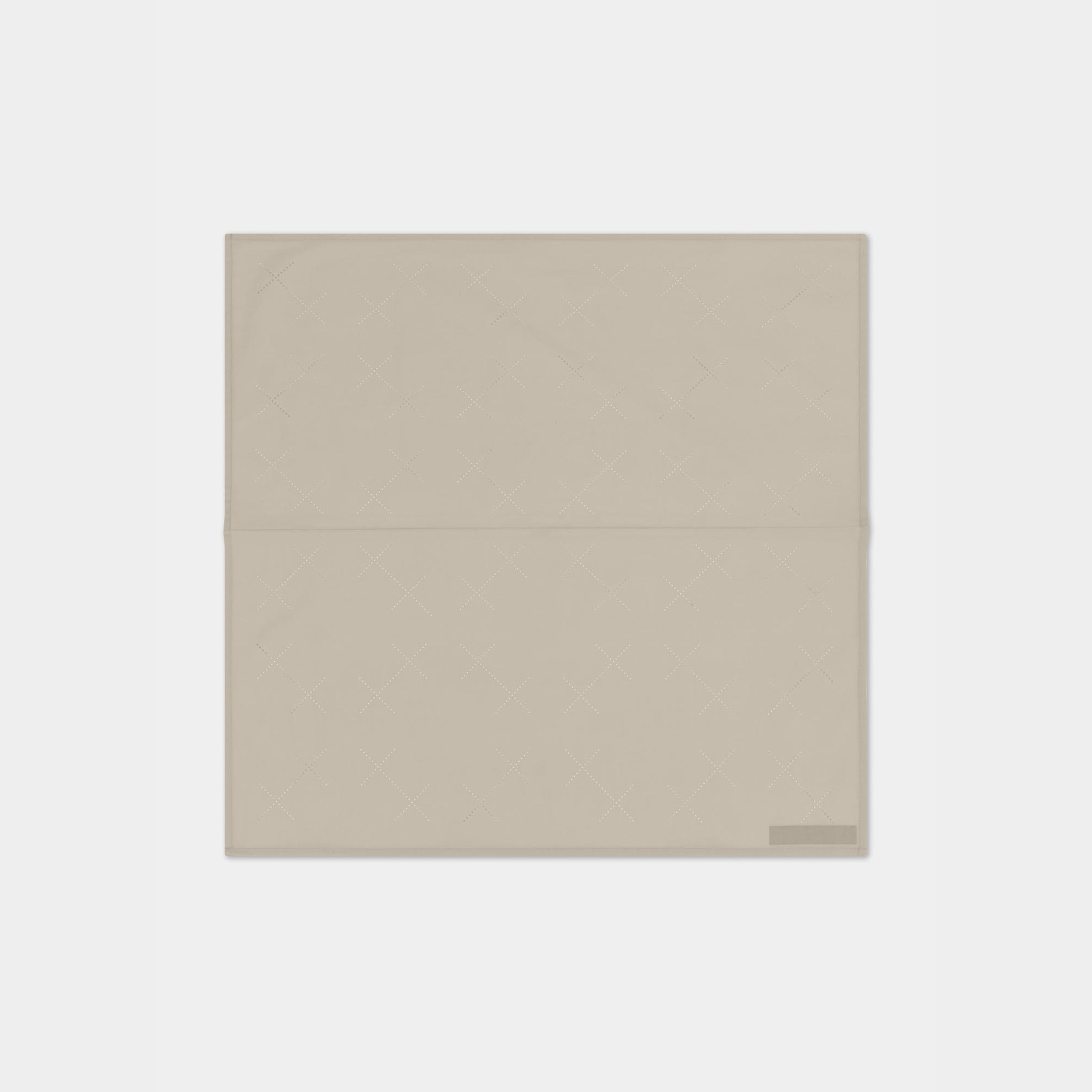 HE, product: FLAXEN BANDANA (Fig. 1)