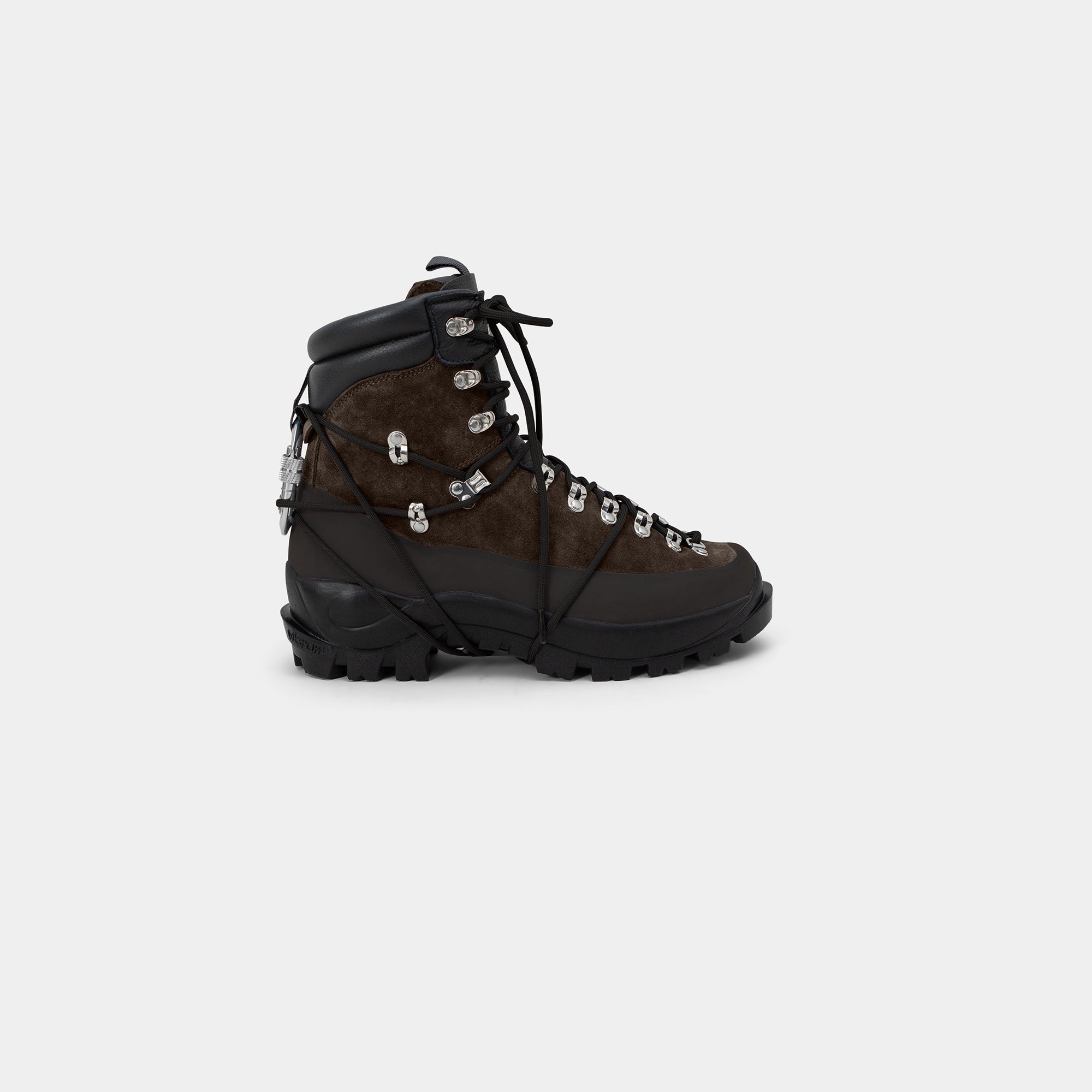HE, product: HIKING BOOTS (Fig. 1)