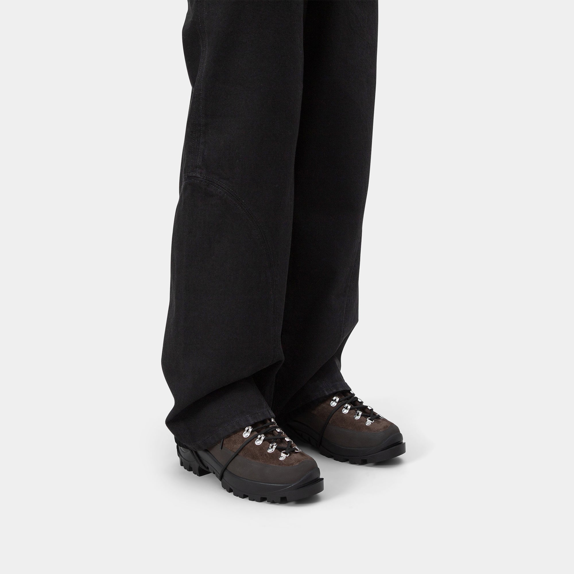 HE, product: LOW HIKING BOOTS (Fig. 2)