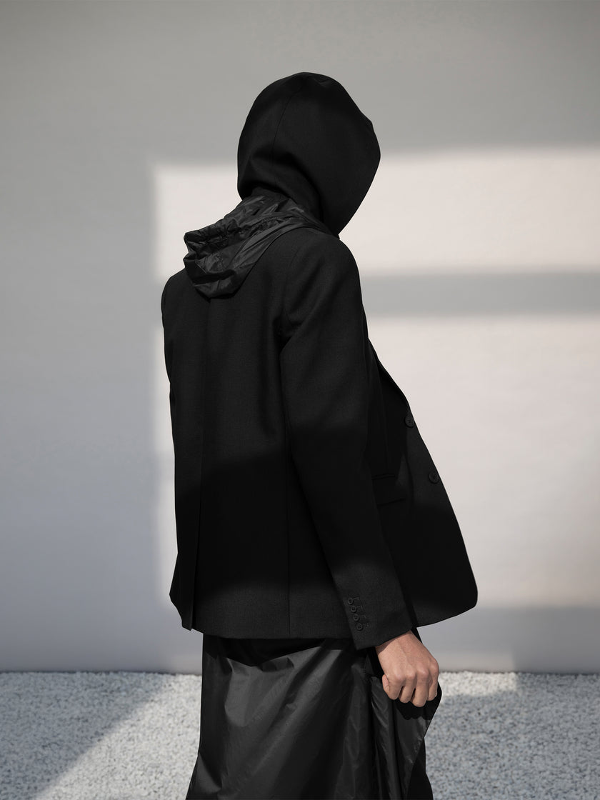 HE, product: LEVADE BLAZER (Fig. 9)