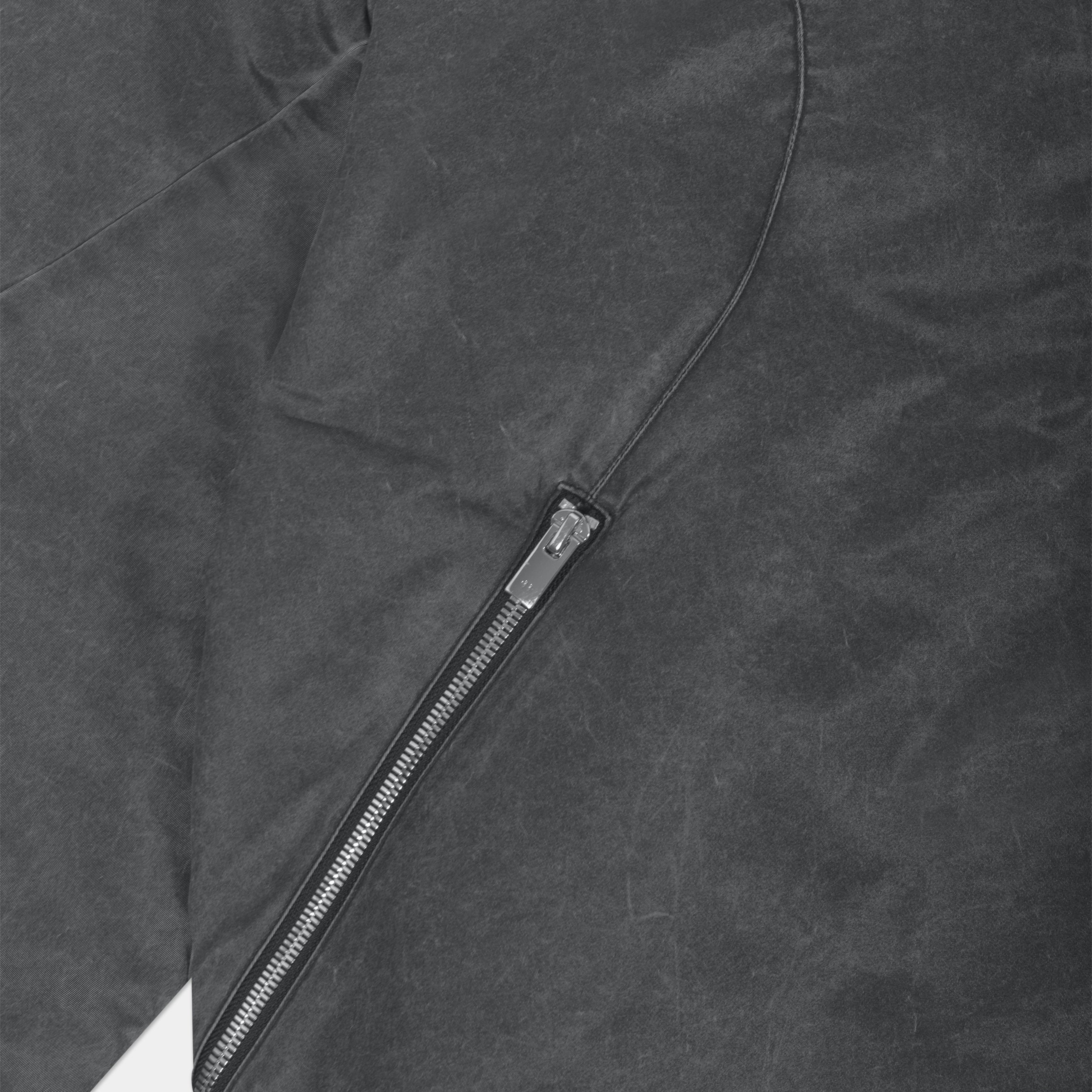 HE, product: CRINIS JACKET (Fig. 5)