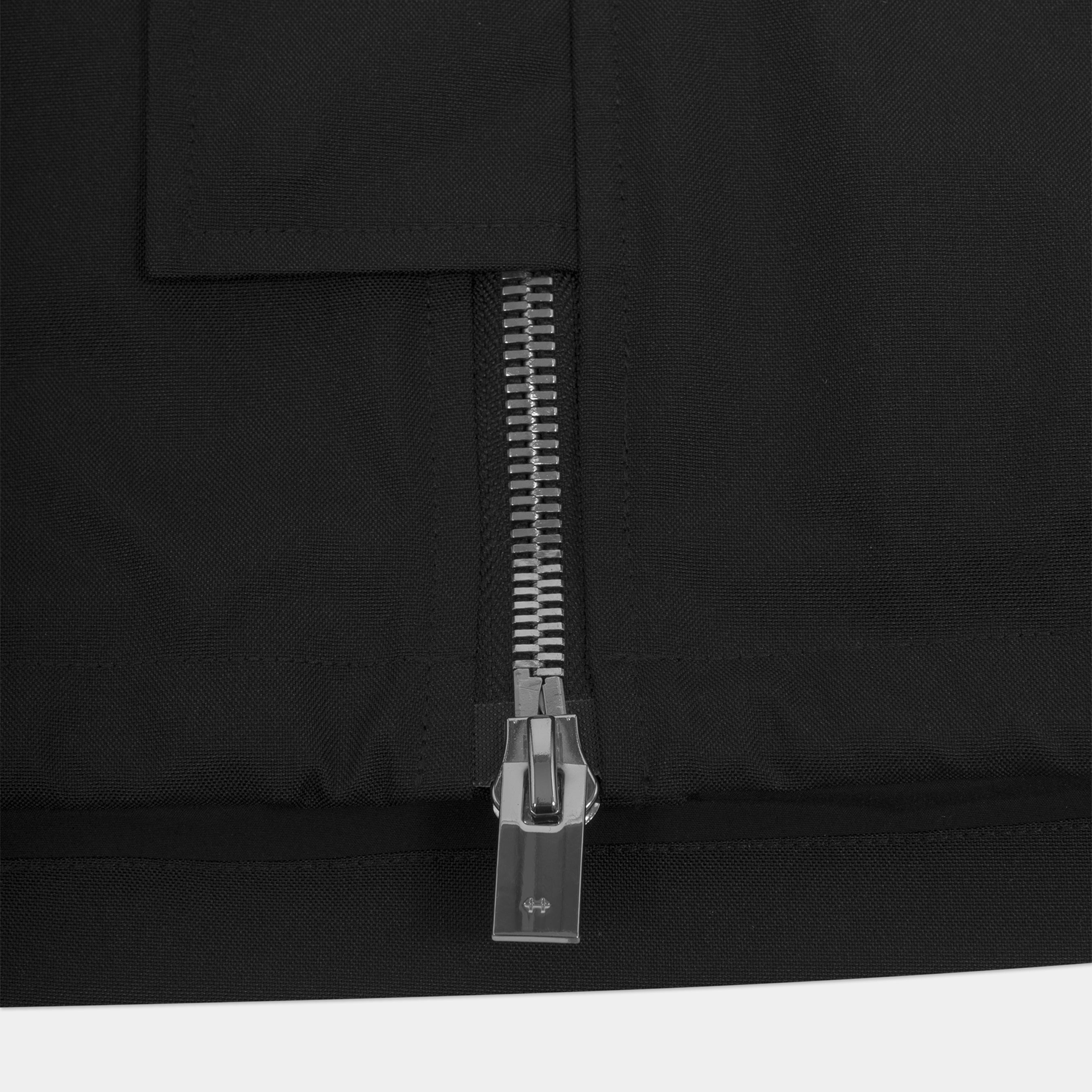 HE, product: AKHAL JACKET (Fig. 3)