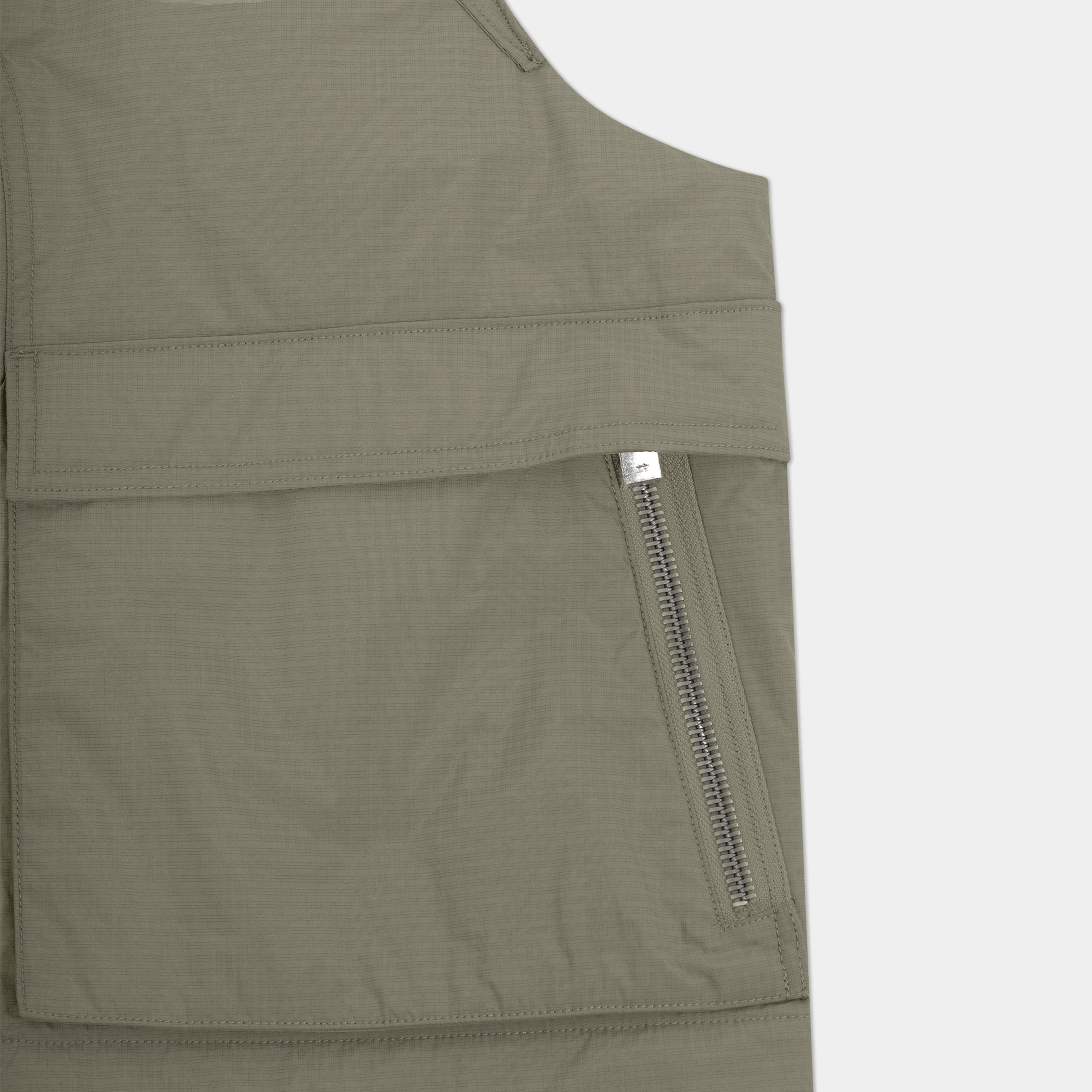 HE, product: MOTILITY VEST (Fig. 4)