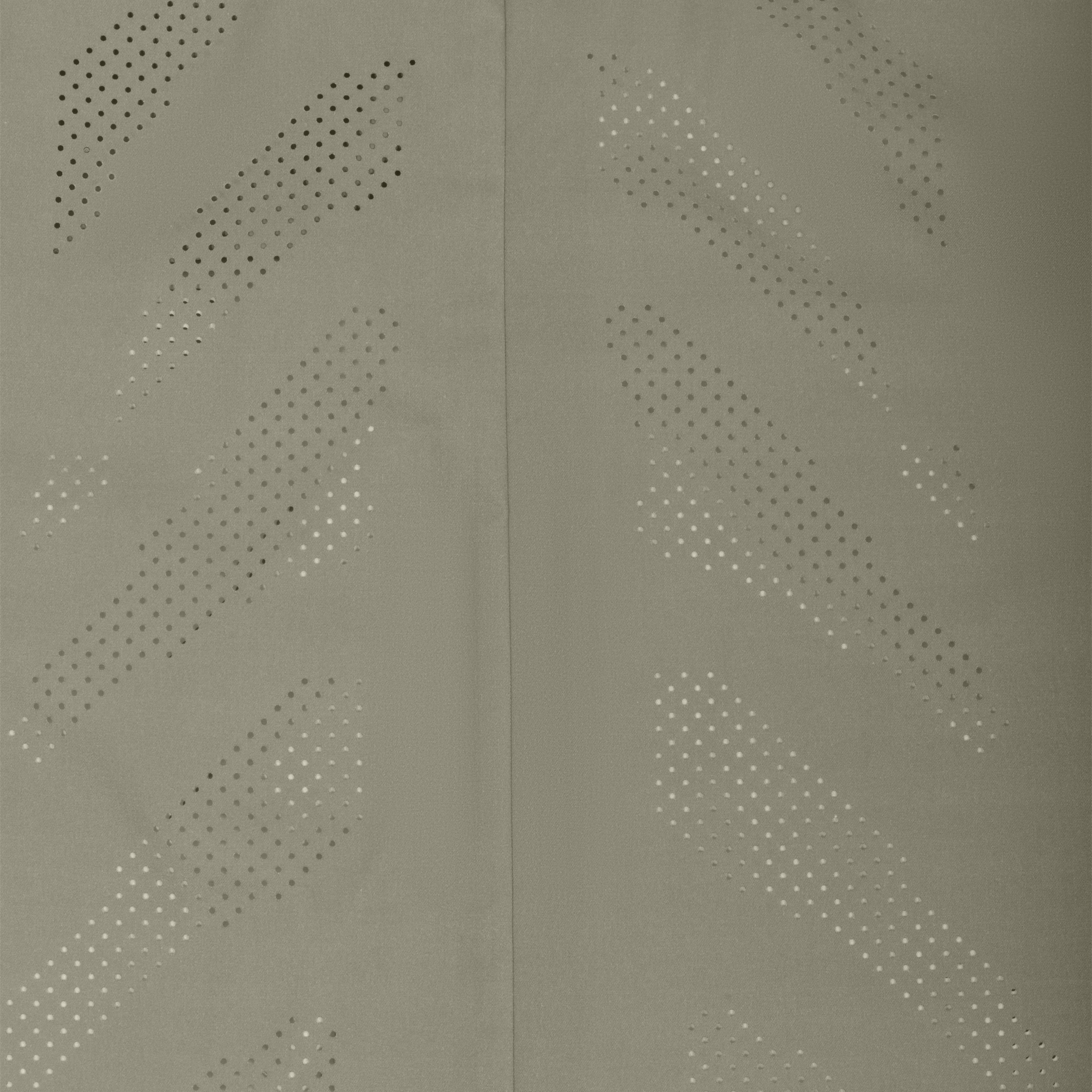 HE, product: ALSORAN SS SHIRT (Fig. 6)