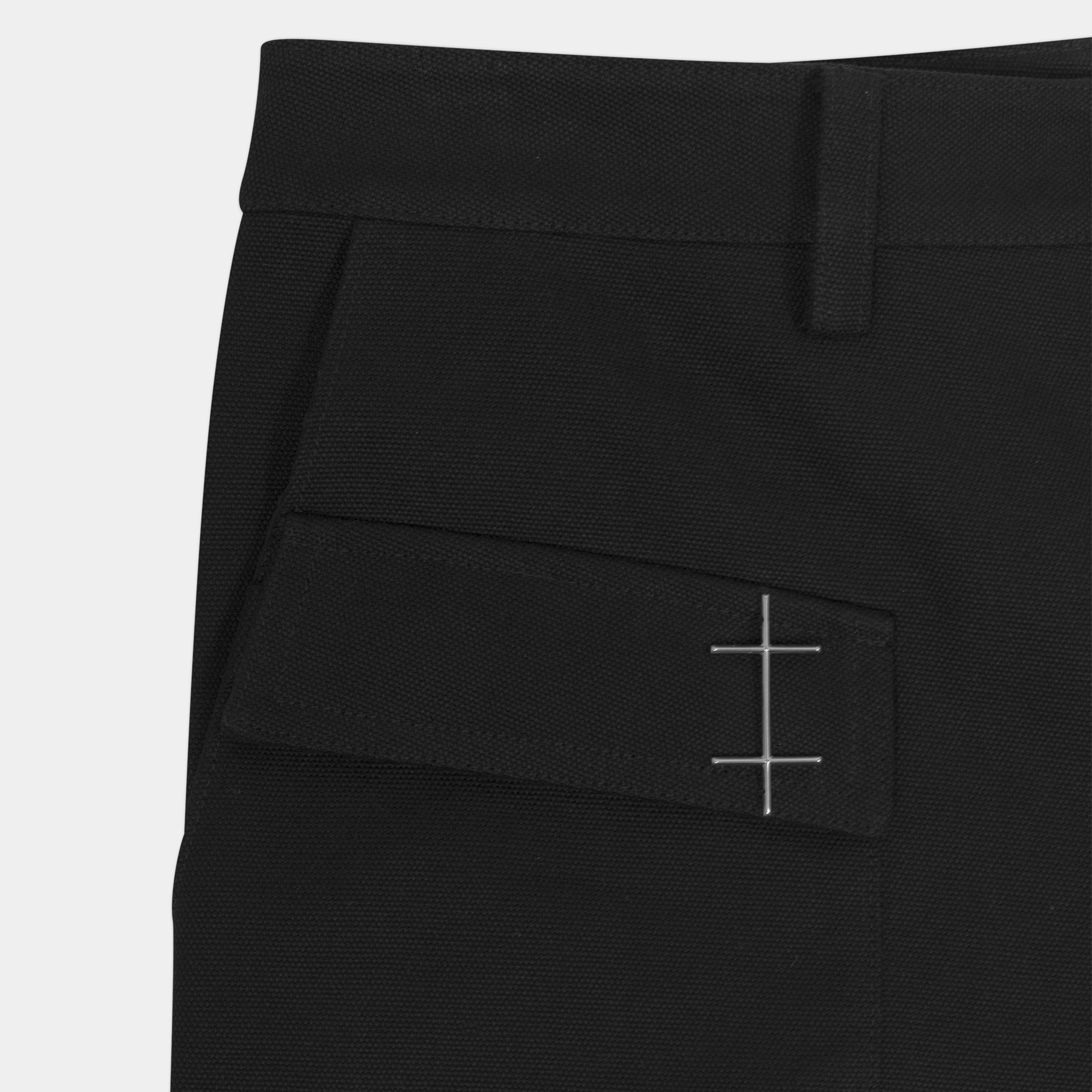 HE, product: CELLULAE CARGO SHORTS (Fig. 6)