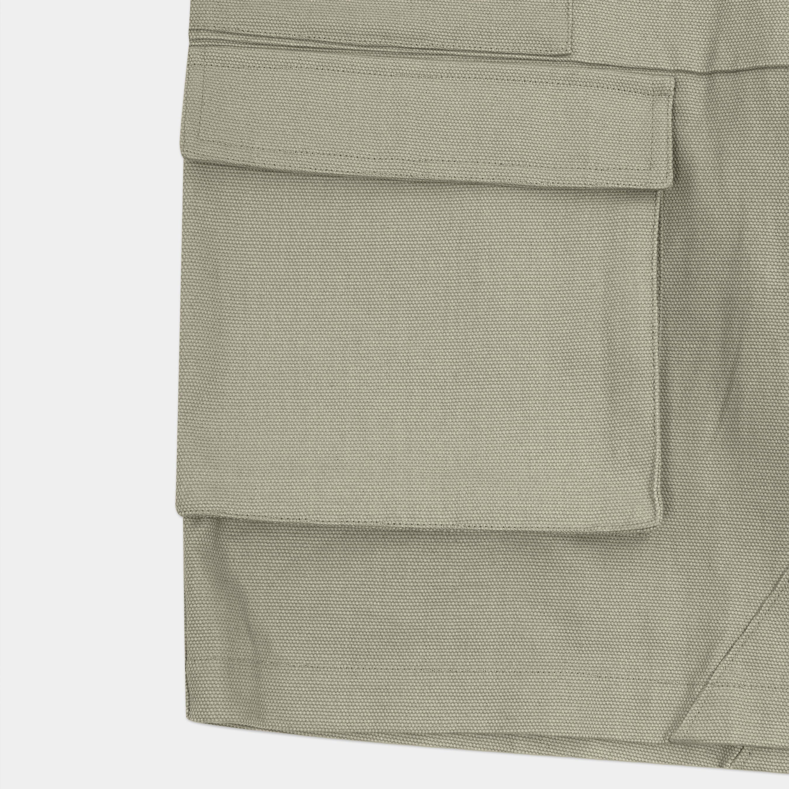 HE, product: CELLULAE CARGO SHORTS (Fig. 5)