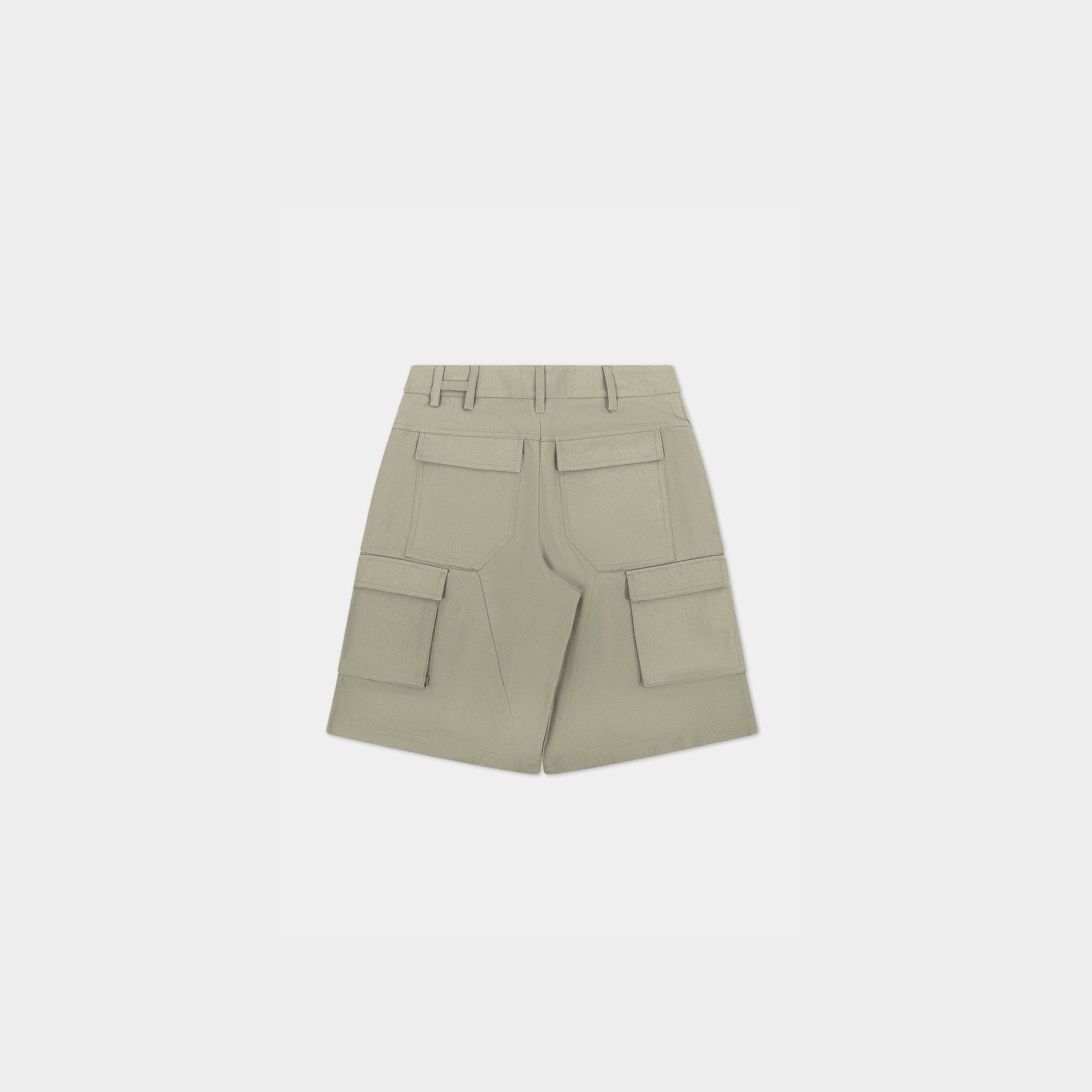 HE, product: CELLULAE CARGO SHORTS (Fig. 6)