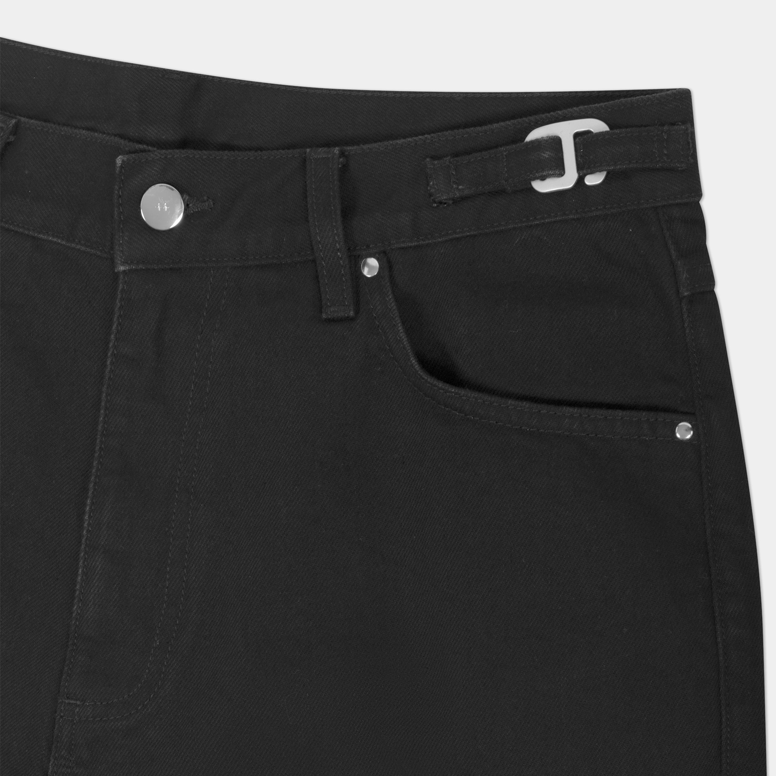 HE, product: FENCE DENIM SHORTS (Fig. 3)