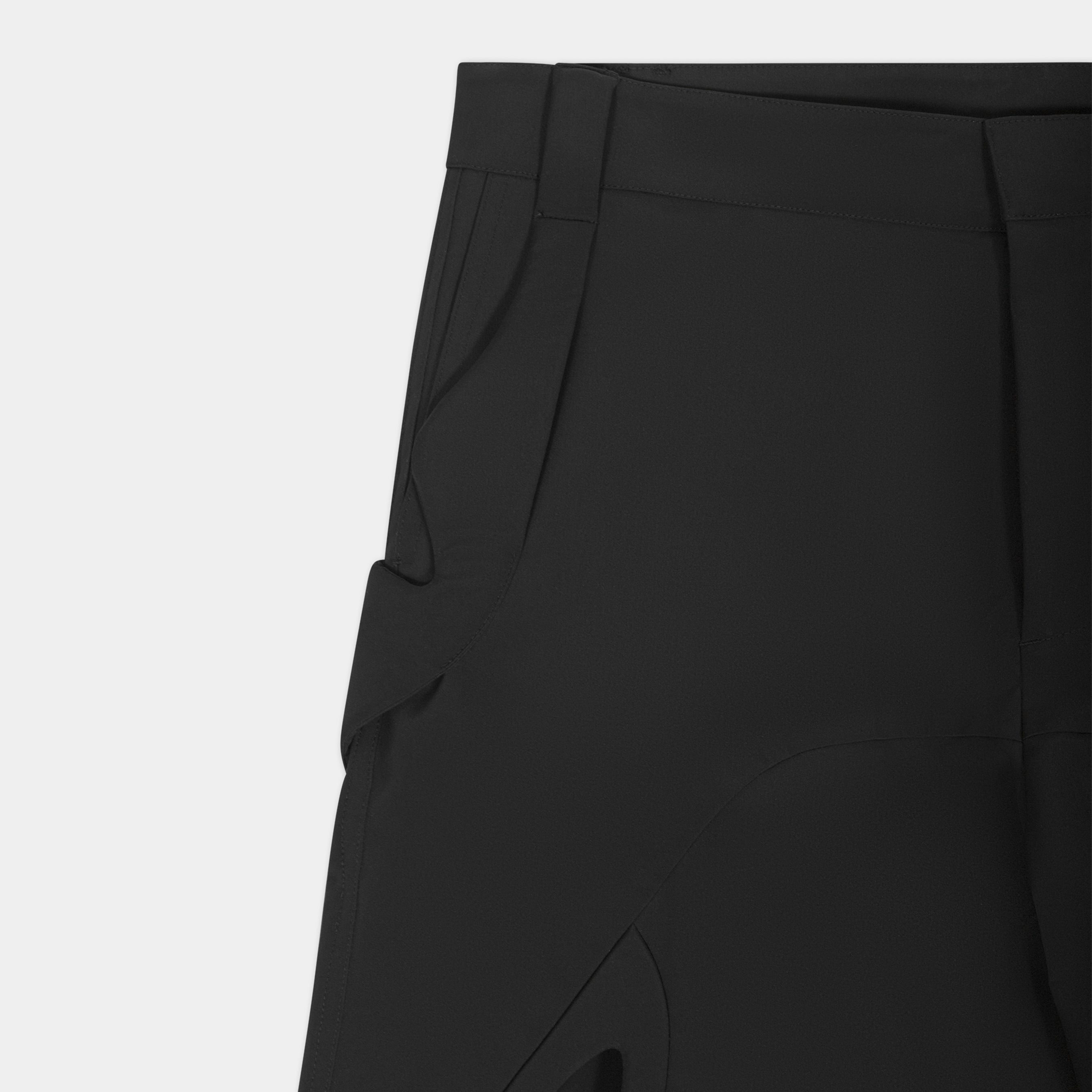HE, product: TACK TROUSERS (Fig. 4)