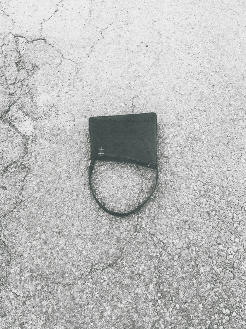 HE, product: EXINE SHOULDER BAG (Fig. 14)