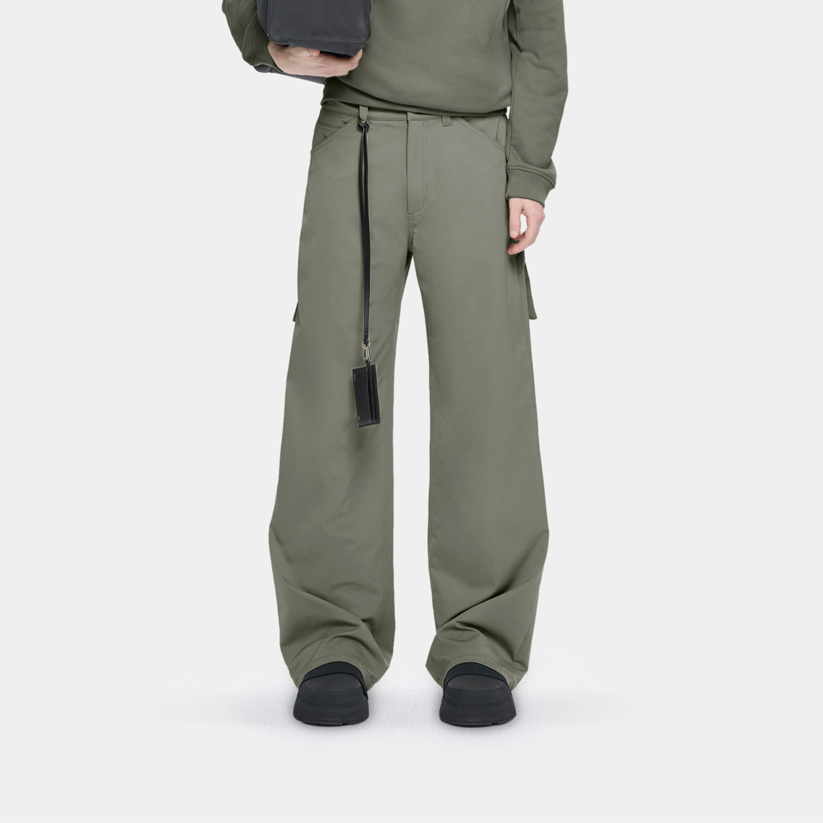 HE, product: DRESSAGE TROUSERS (Fig. 6)