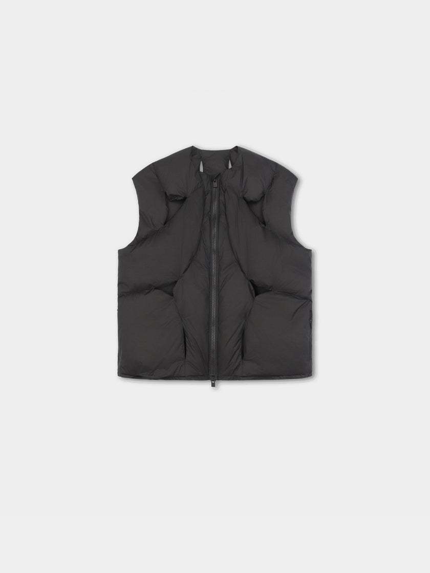 HE, product: SOLSTICE PADDED VEST (Thumbnail)
