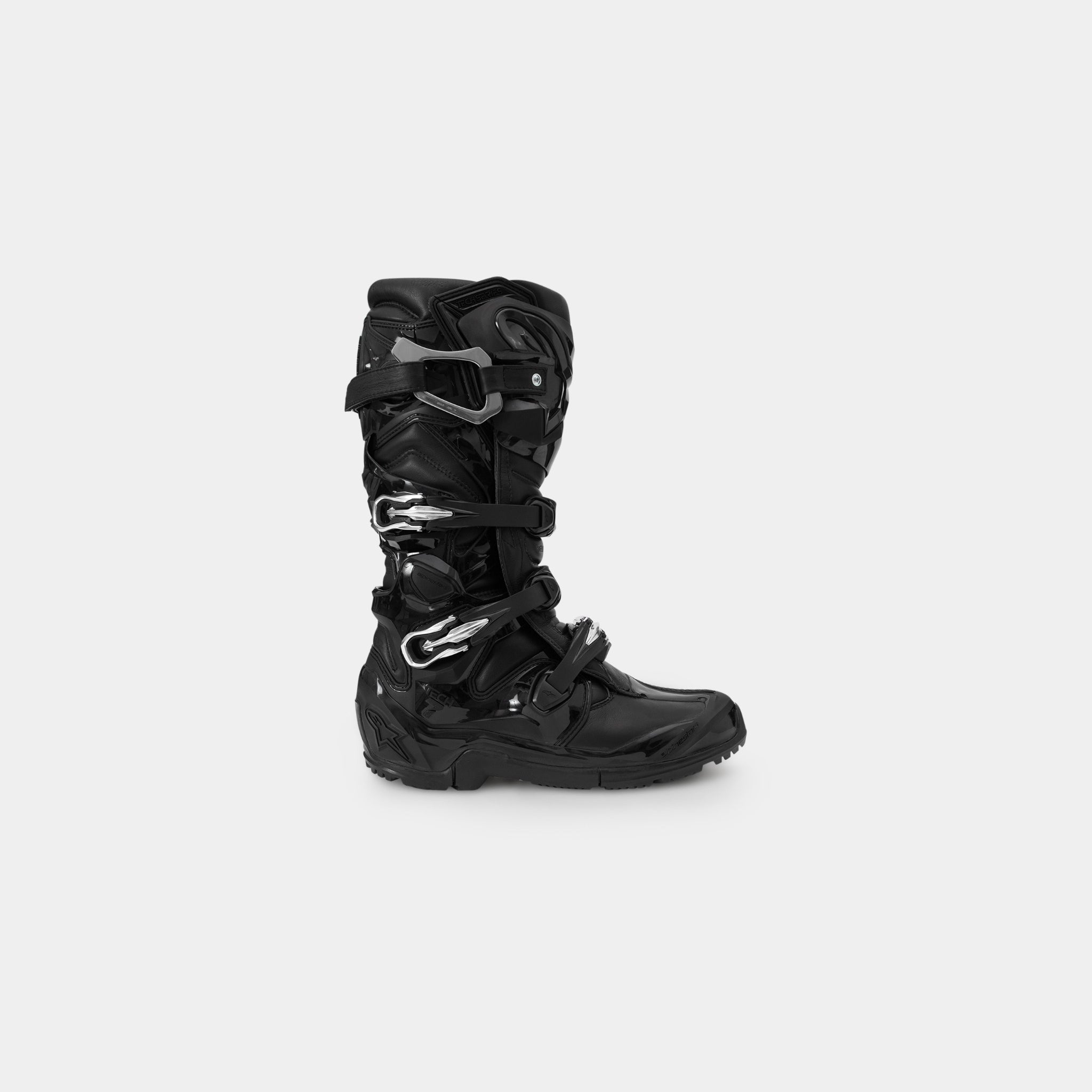 HE, product: IGNITE BOOTS (Fig. 1)