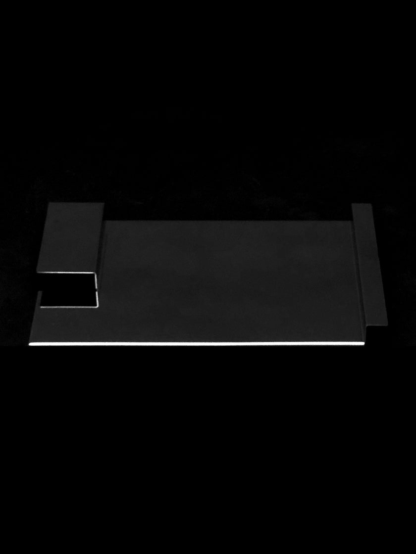 HE, product: CENTERPIECE TRAY (Fig. 4)