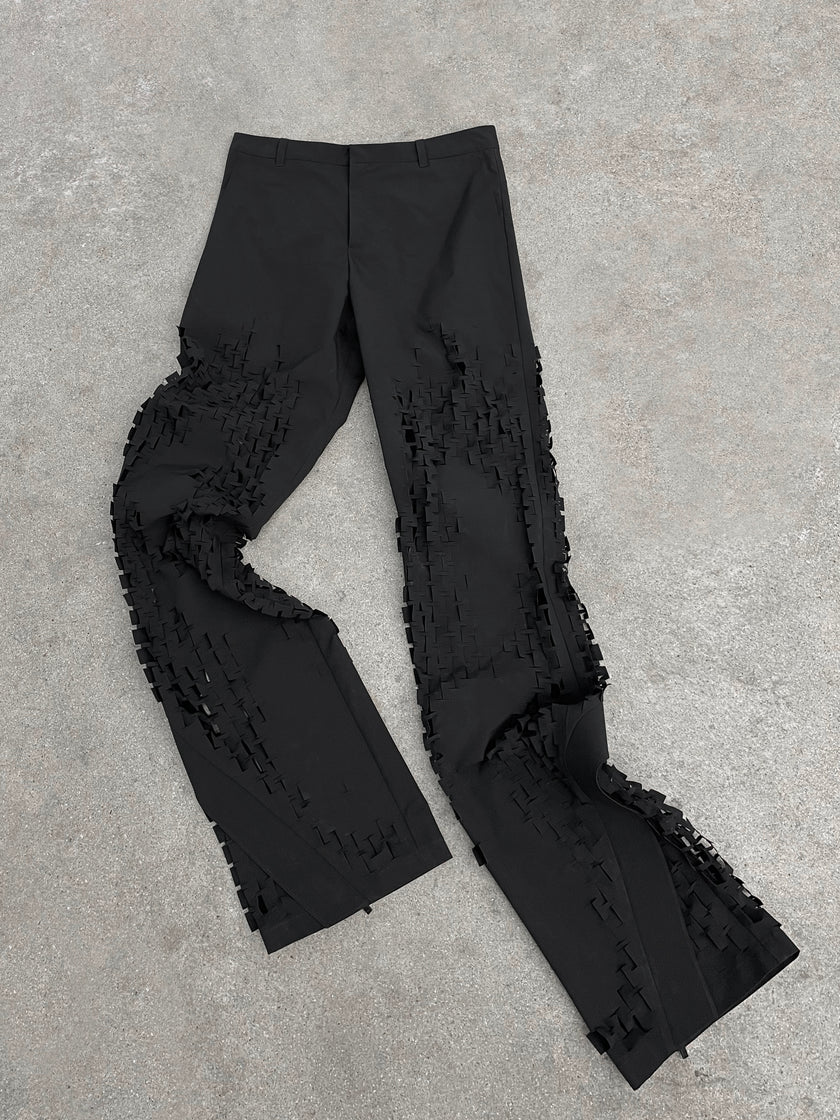 HE, product: MORPHOGENS TECHNICAL TROUSERS (Fig. 16)