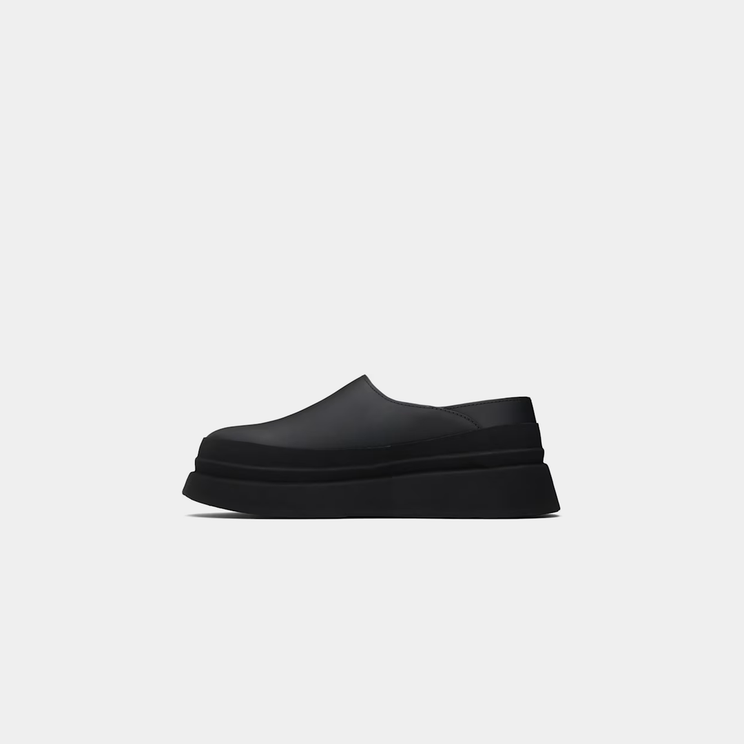 HE, product: CARABINER SHOE (Fig. 4)