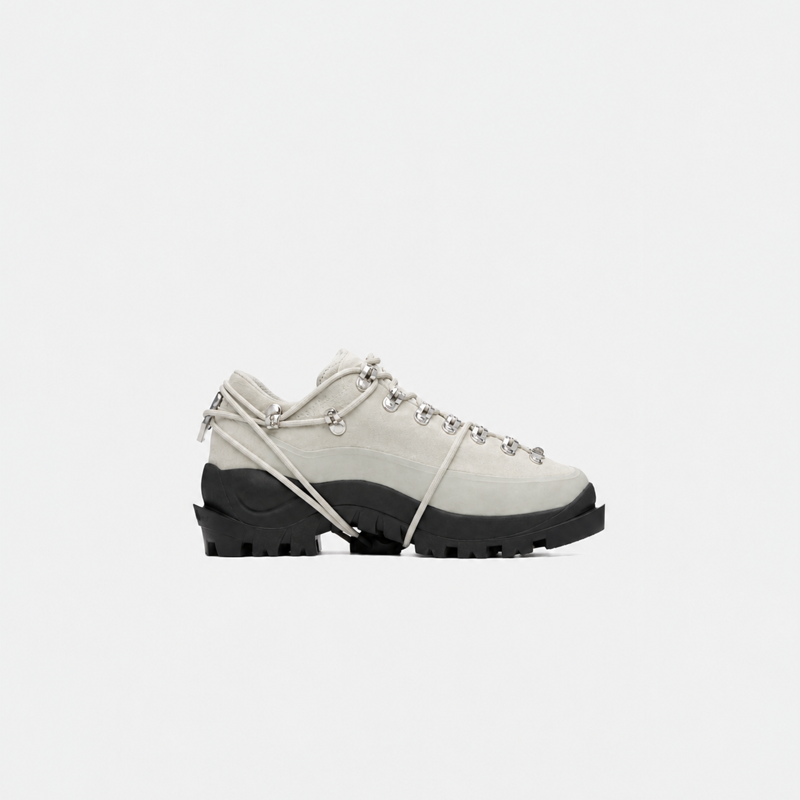 HE, product: LOW HIKING BOOTS (Fig. 1)