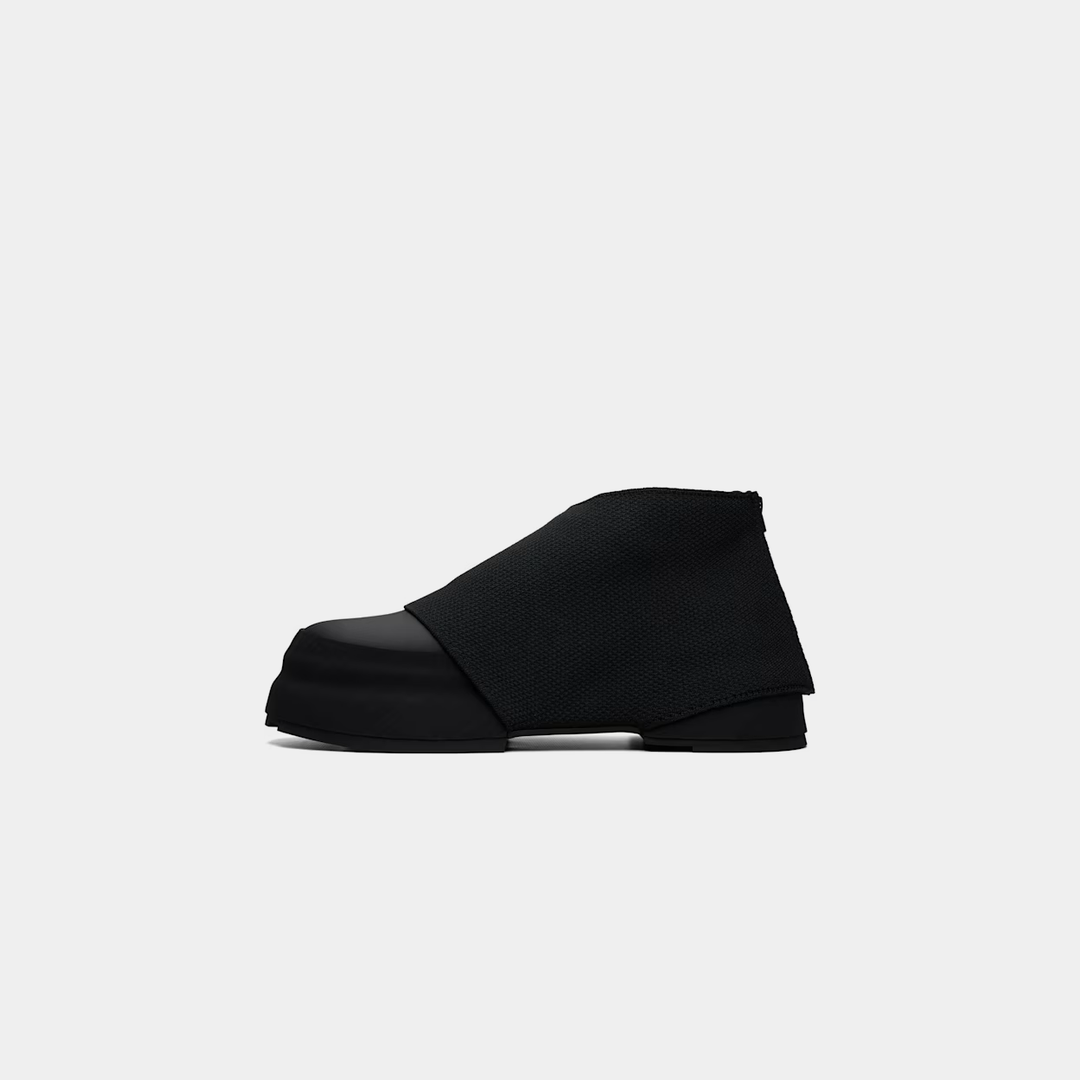 HE, product: ORMA BOOTS (Fig. 6)