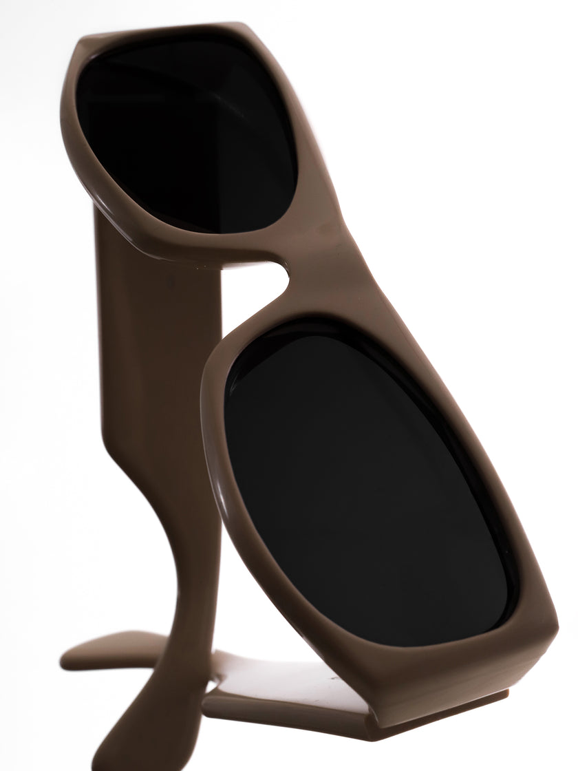 HE, product: AETHER SUNGLASSES (Fig. 16)