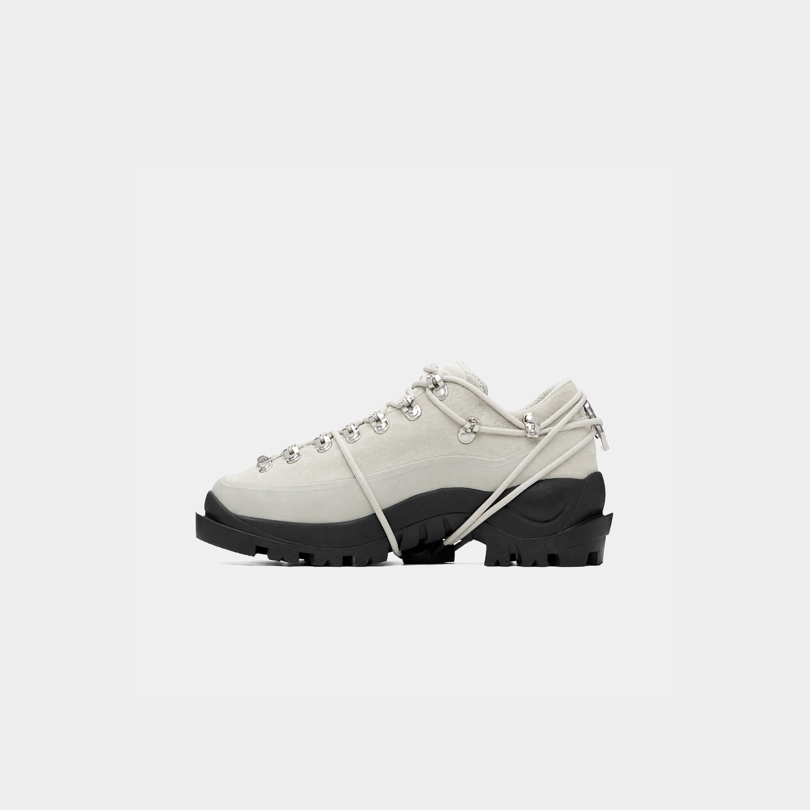 HE, product: LOW HIKING BOOTS (Fig. 7)