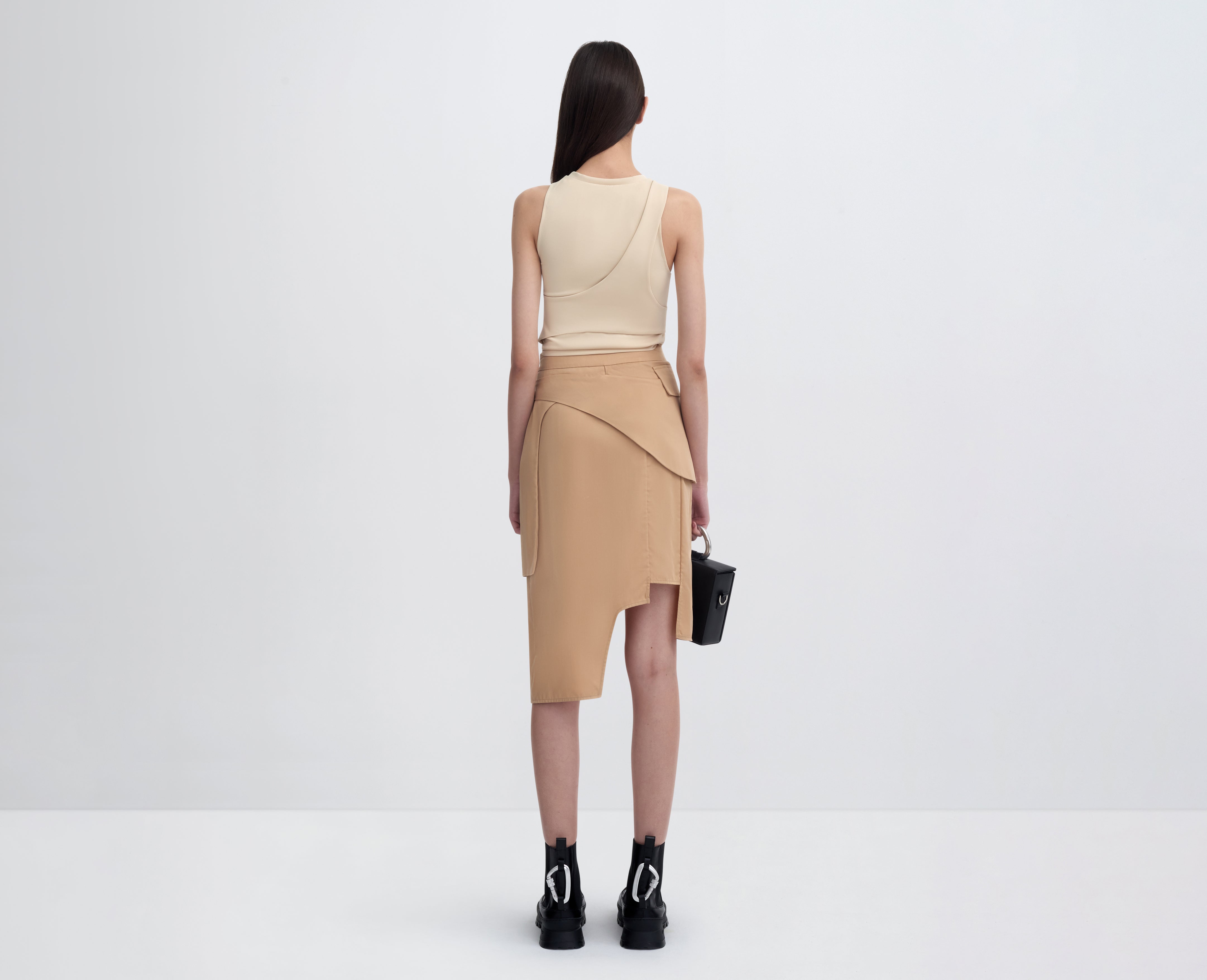 HE, product: TIGHT HIGHNECK TOP (Fig. 3)