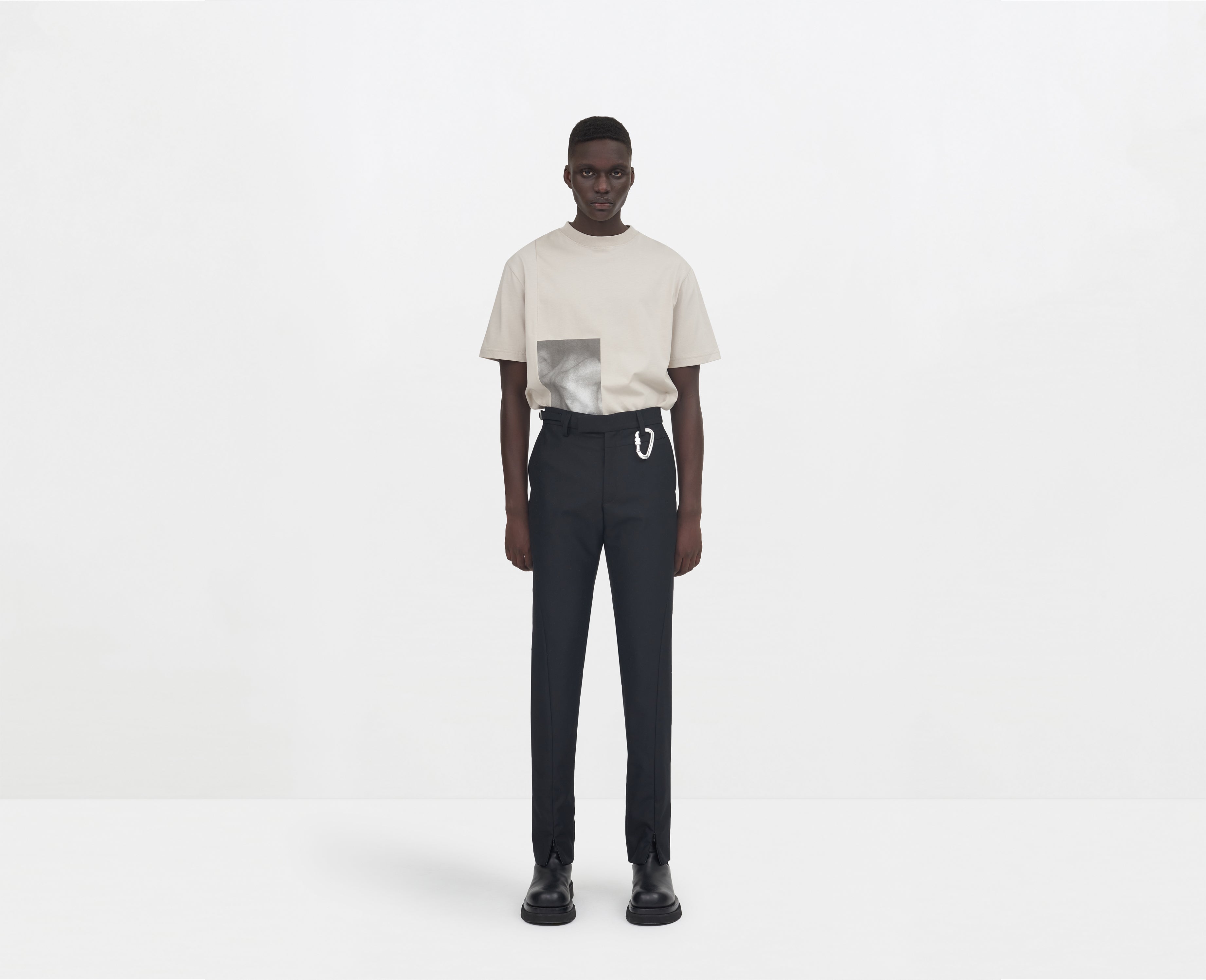 HE, product: TAILORED TROUSERS (Fig. 2)