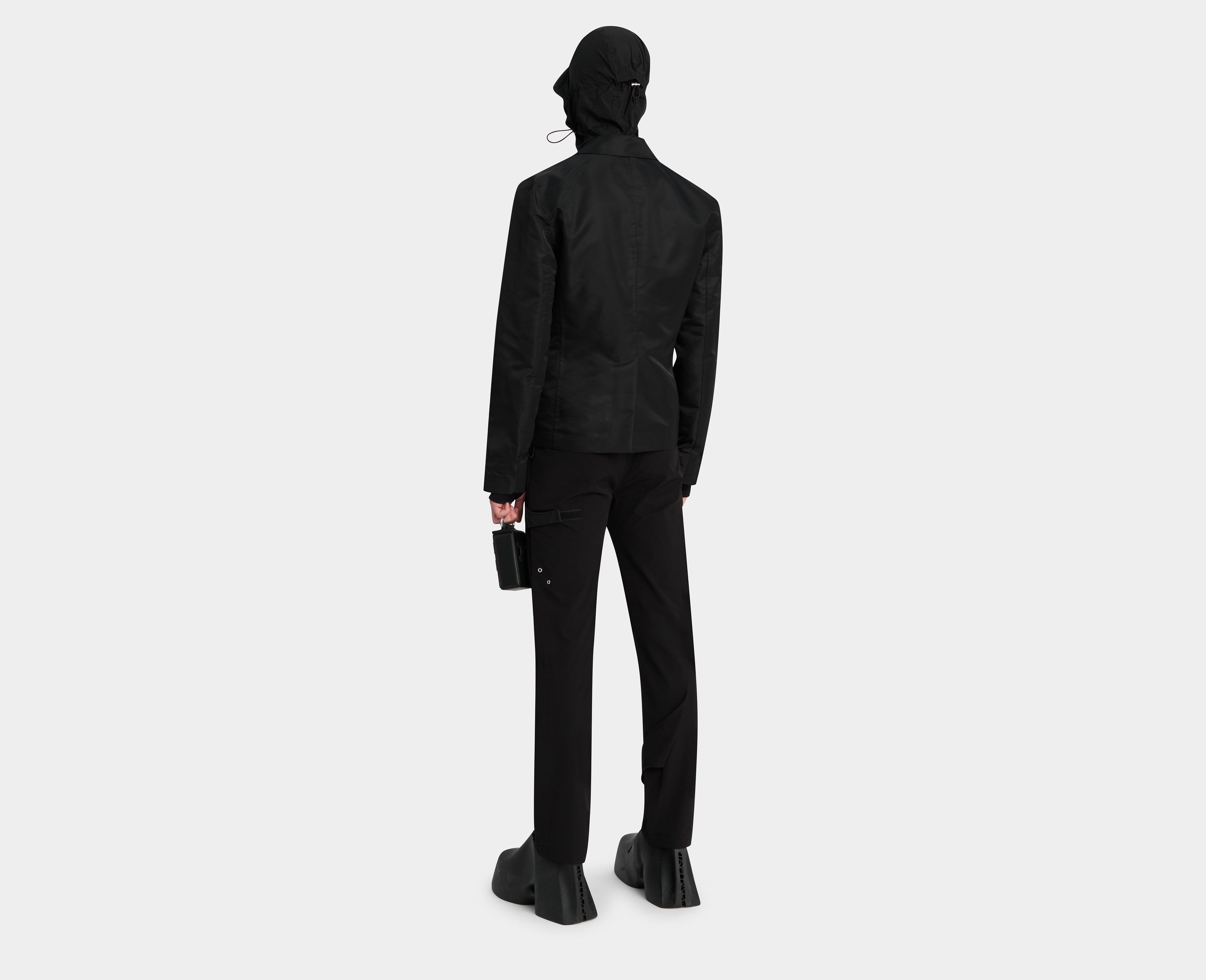 HE, product: ANAGENESIS BLAZER COMBO (Fig. 4)
