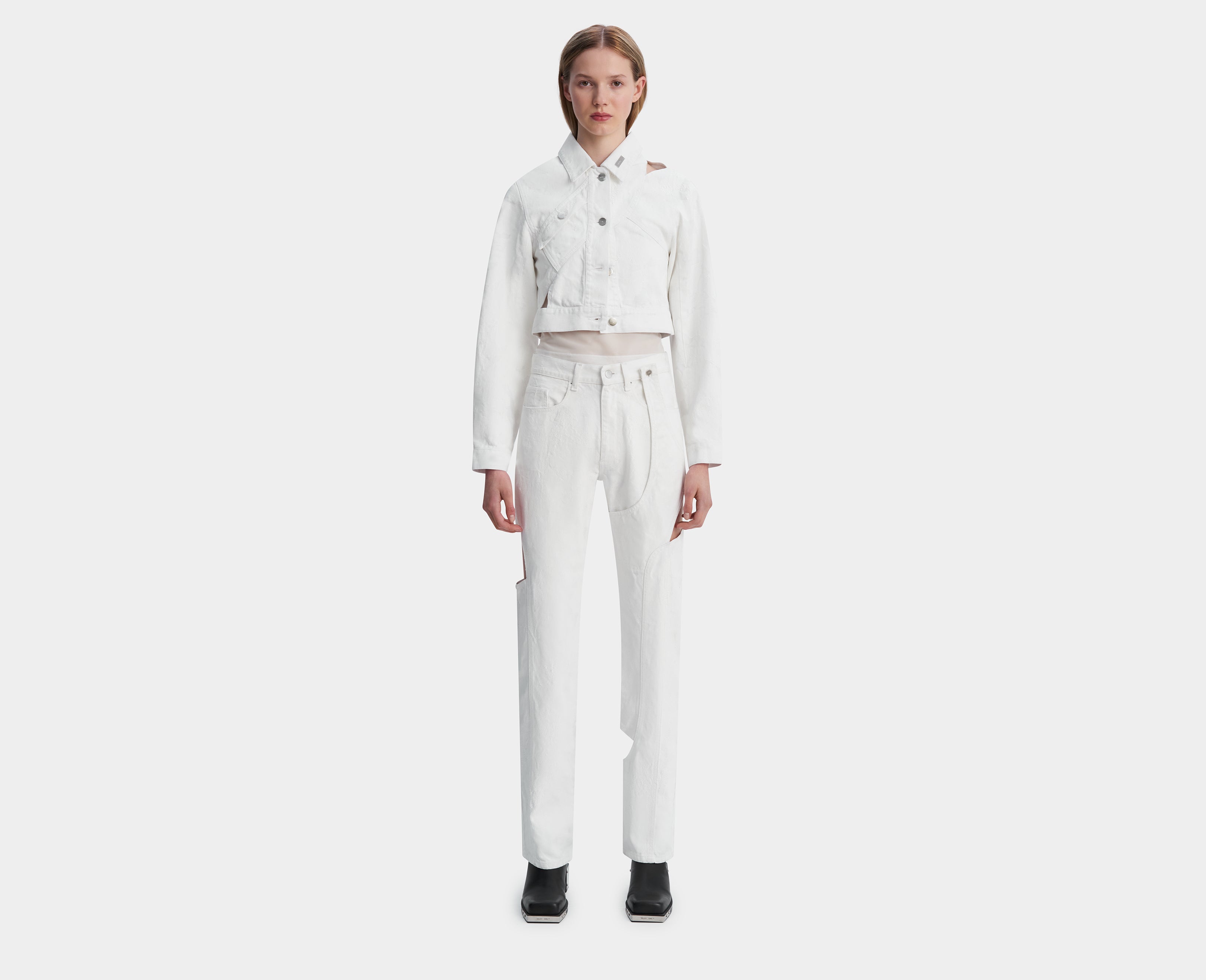 HE, product: PIERIS DENIM JACKET (Fig. 2)