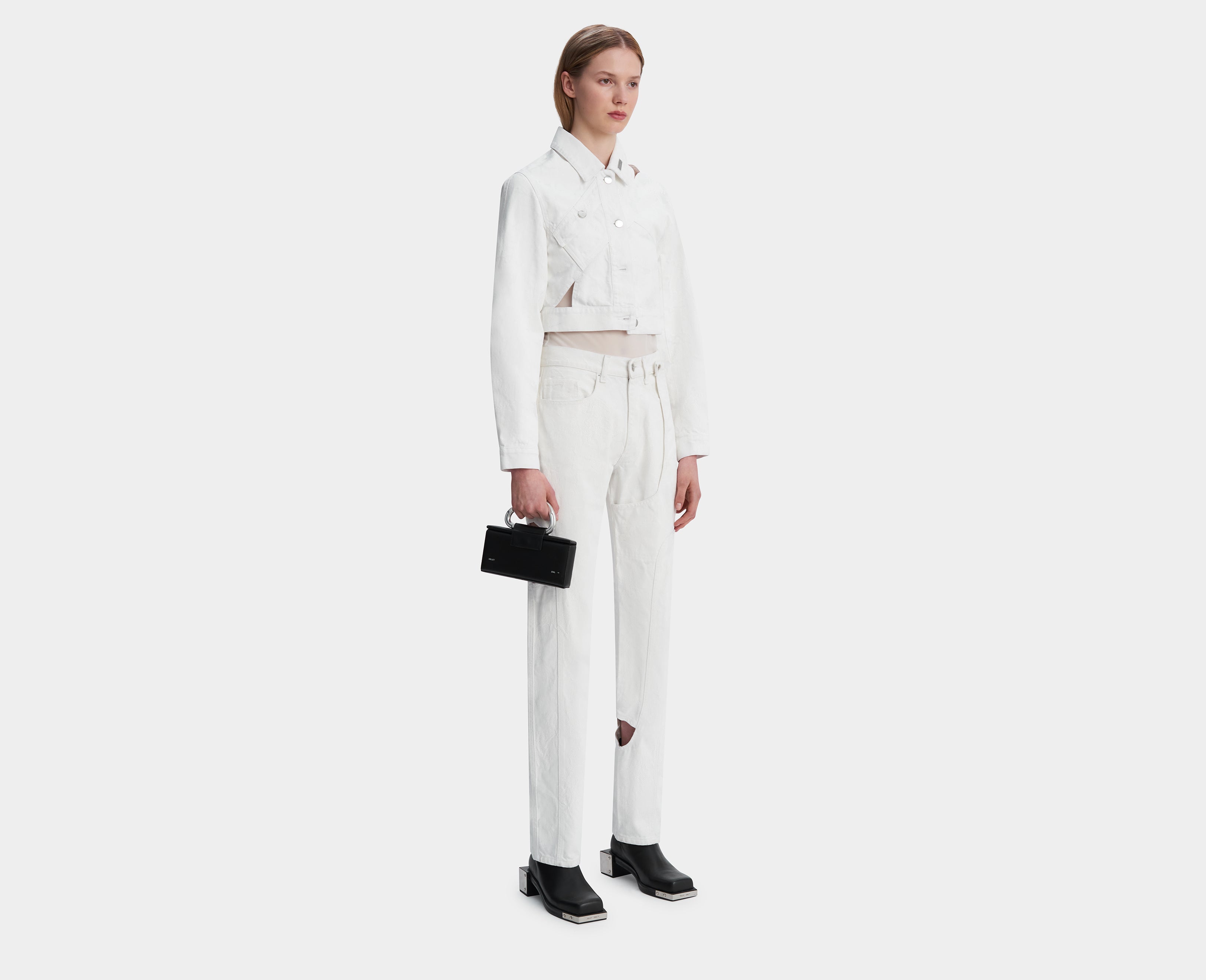 HE, product: PIERIS DENIM JACKET (Fig. 3)