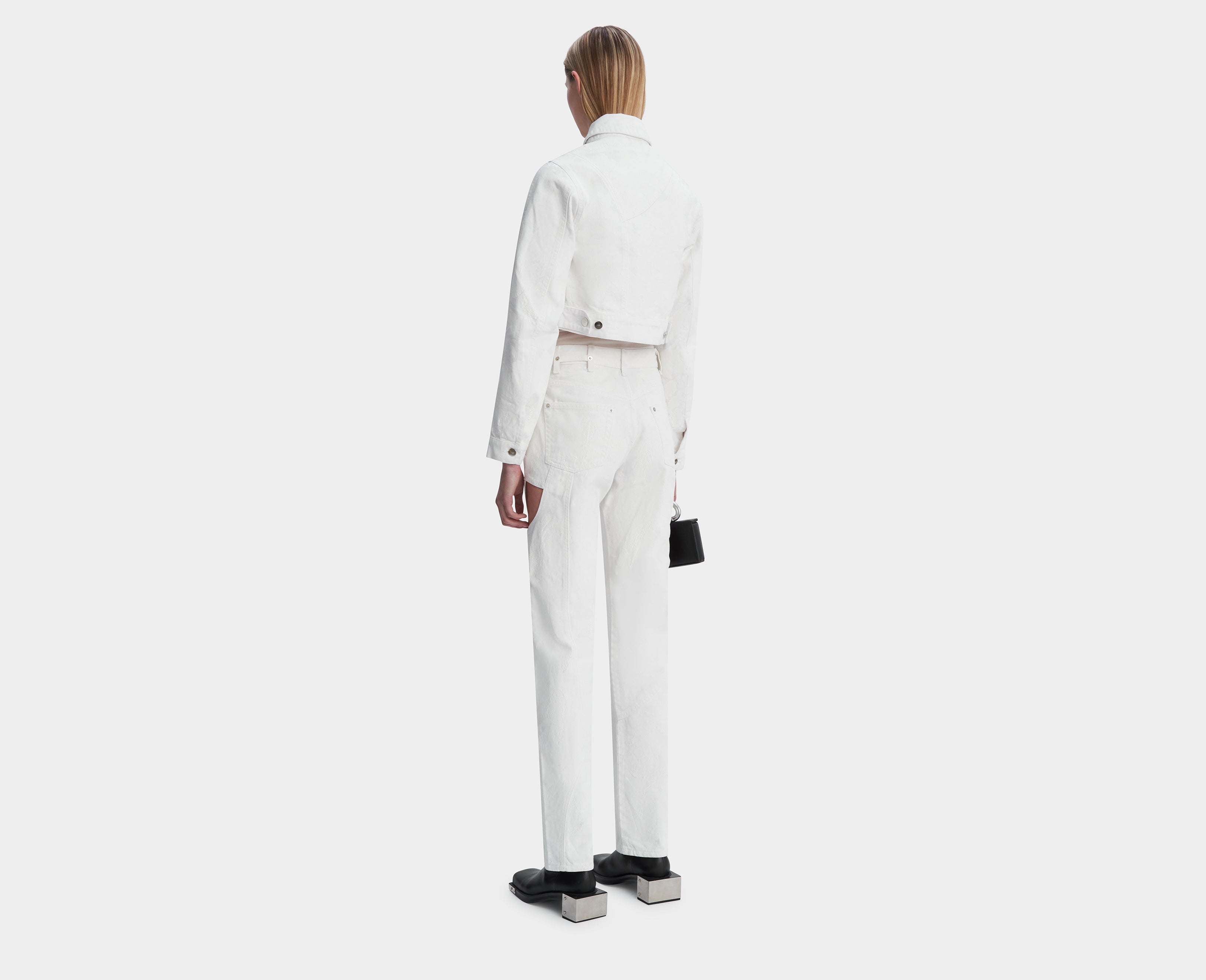 HE, product: PIERIS DENIM JACKET (Fig. 4)