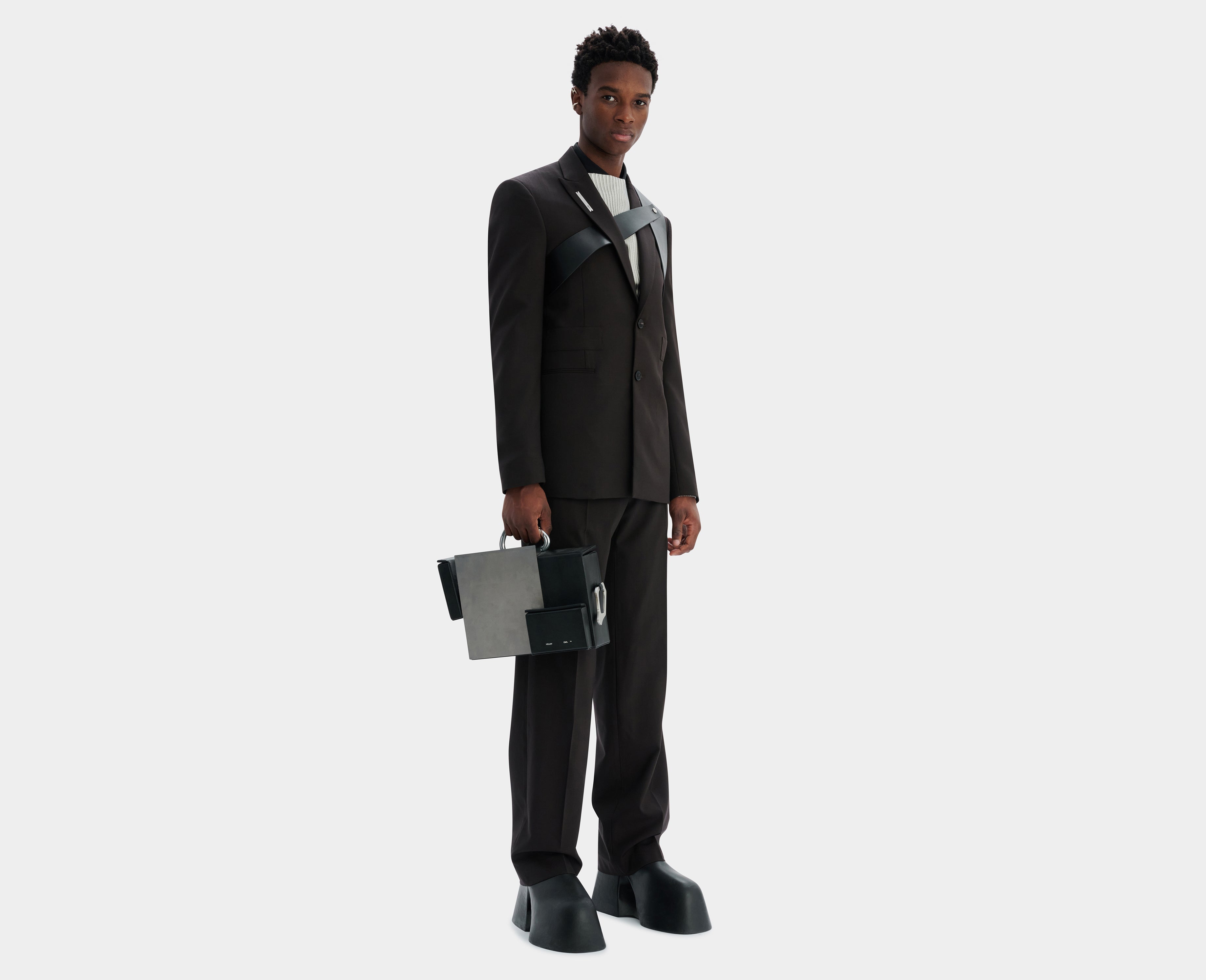 HE, product: RIG TAILORED BLAZER (Fig. 4)