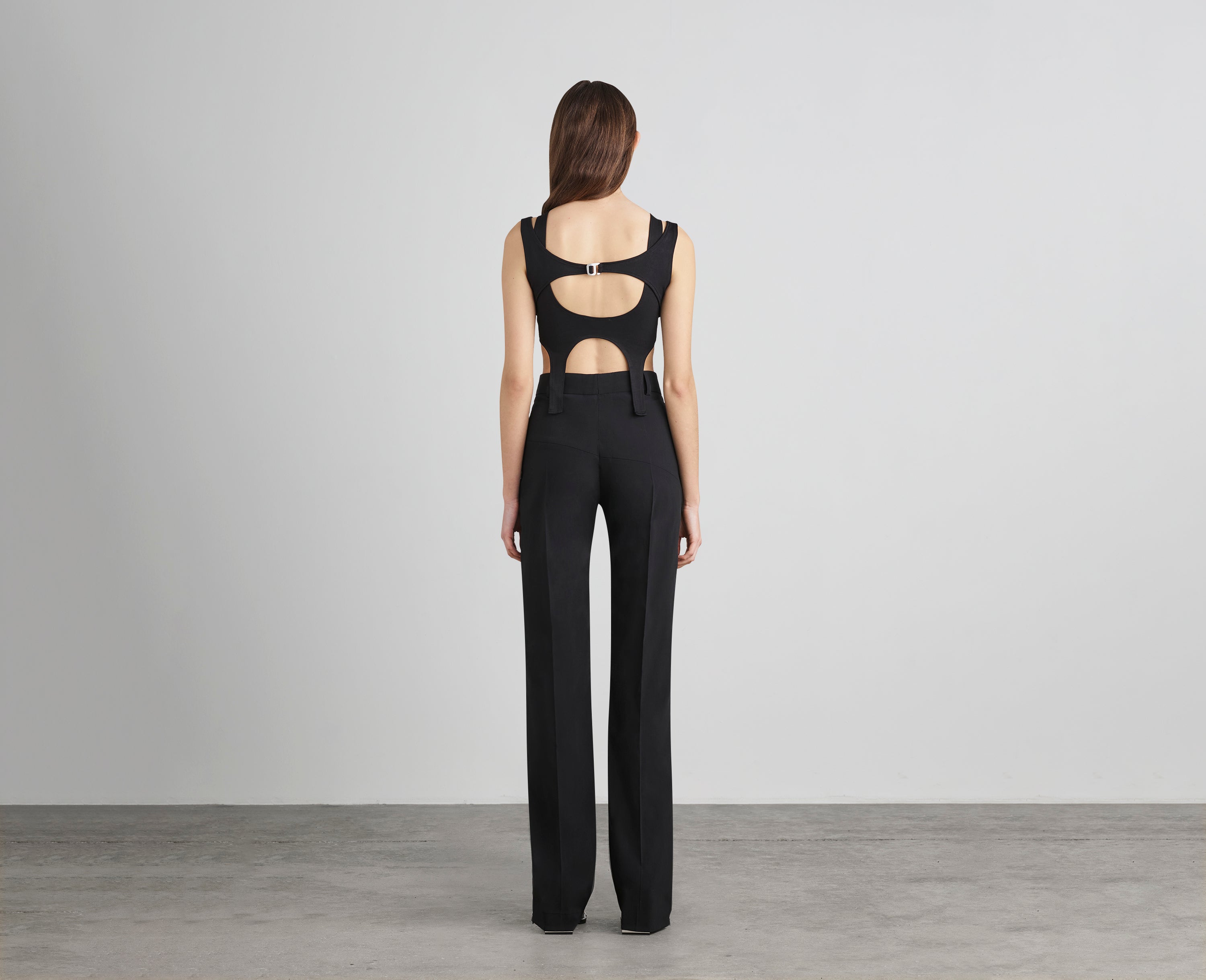 HE, product: TAILORED PANTS (Fig. 3)