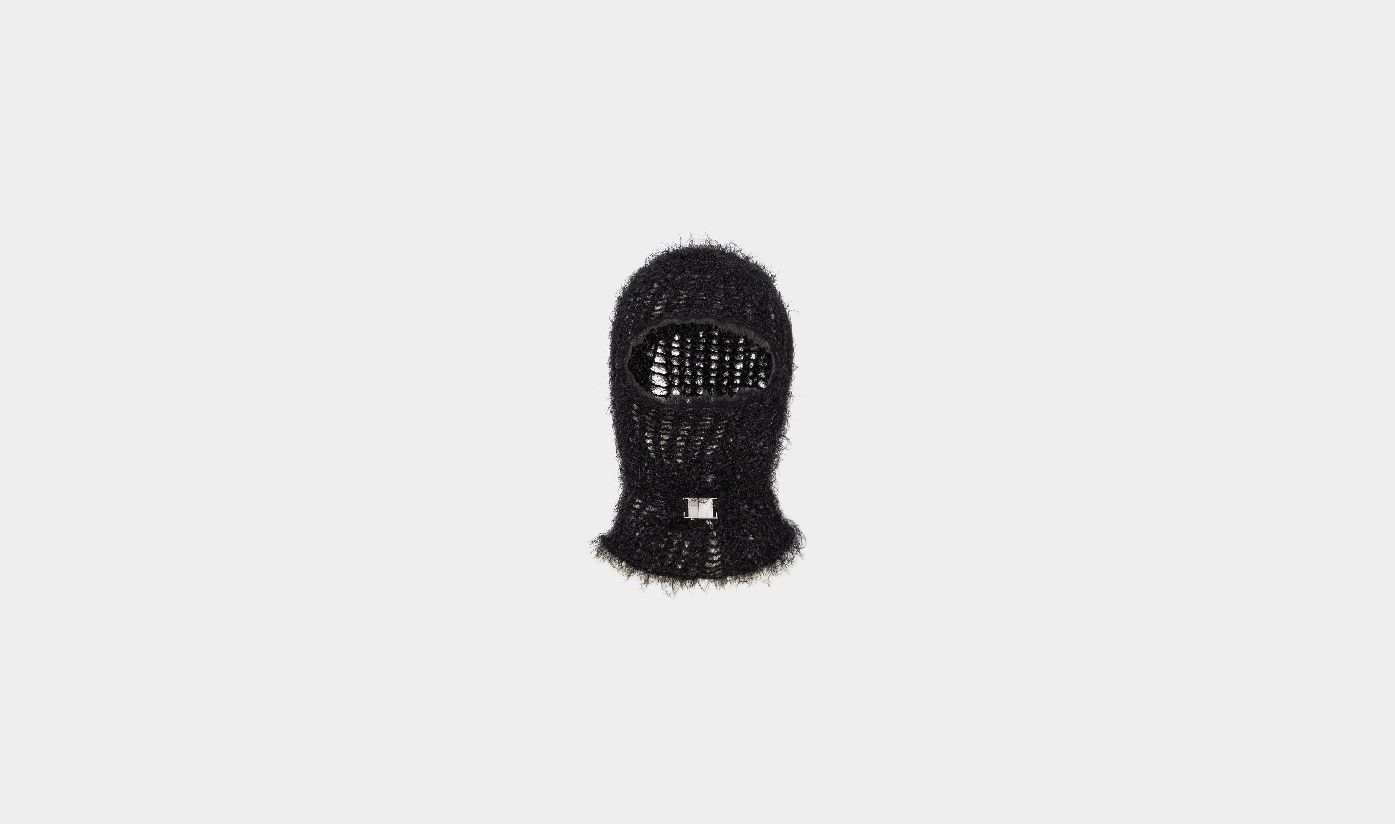 HE, product: COMITY BALACLAVA (Fig. 1)