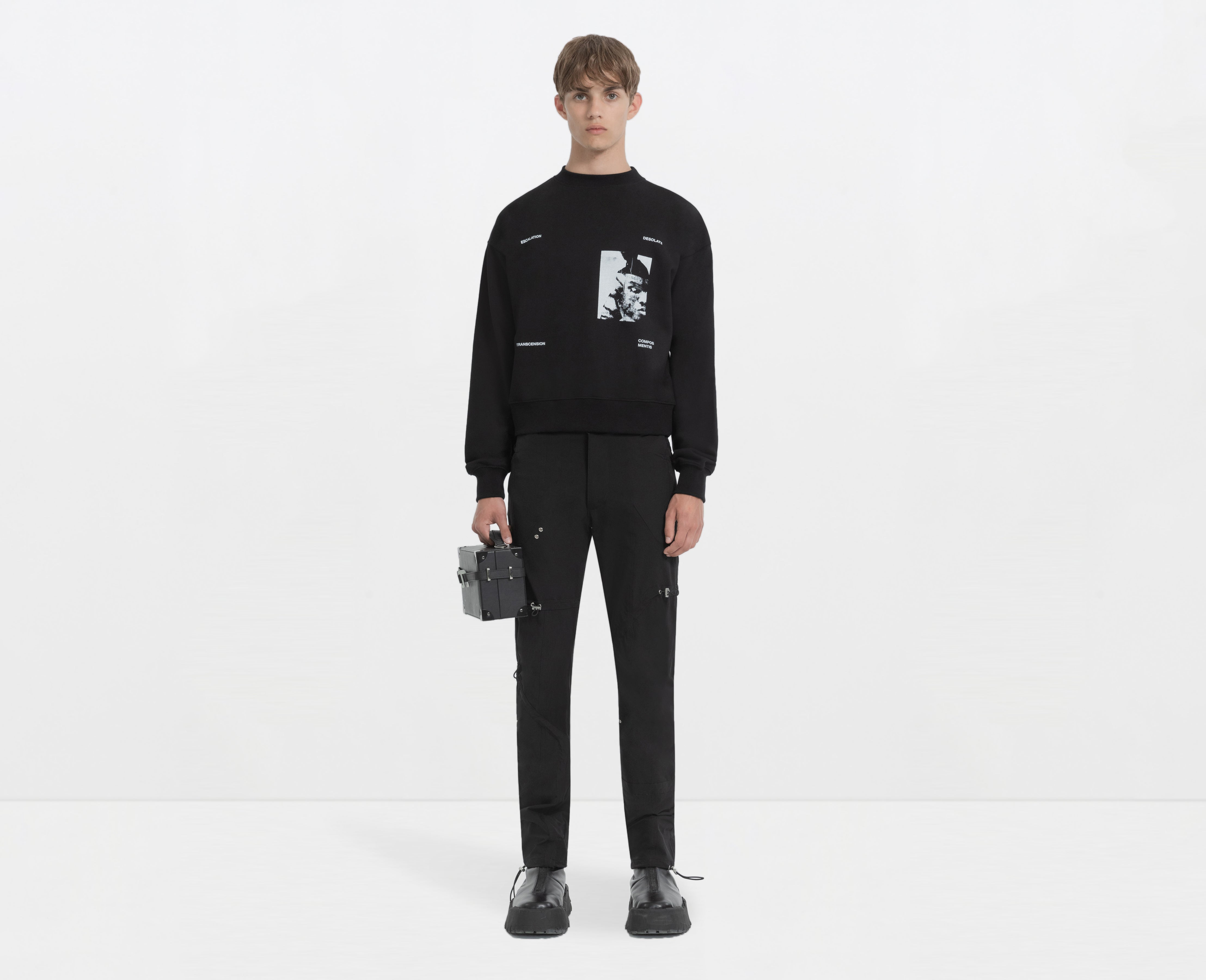 HE, product: CREWNECK W. PRINT (Fig. 2)