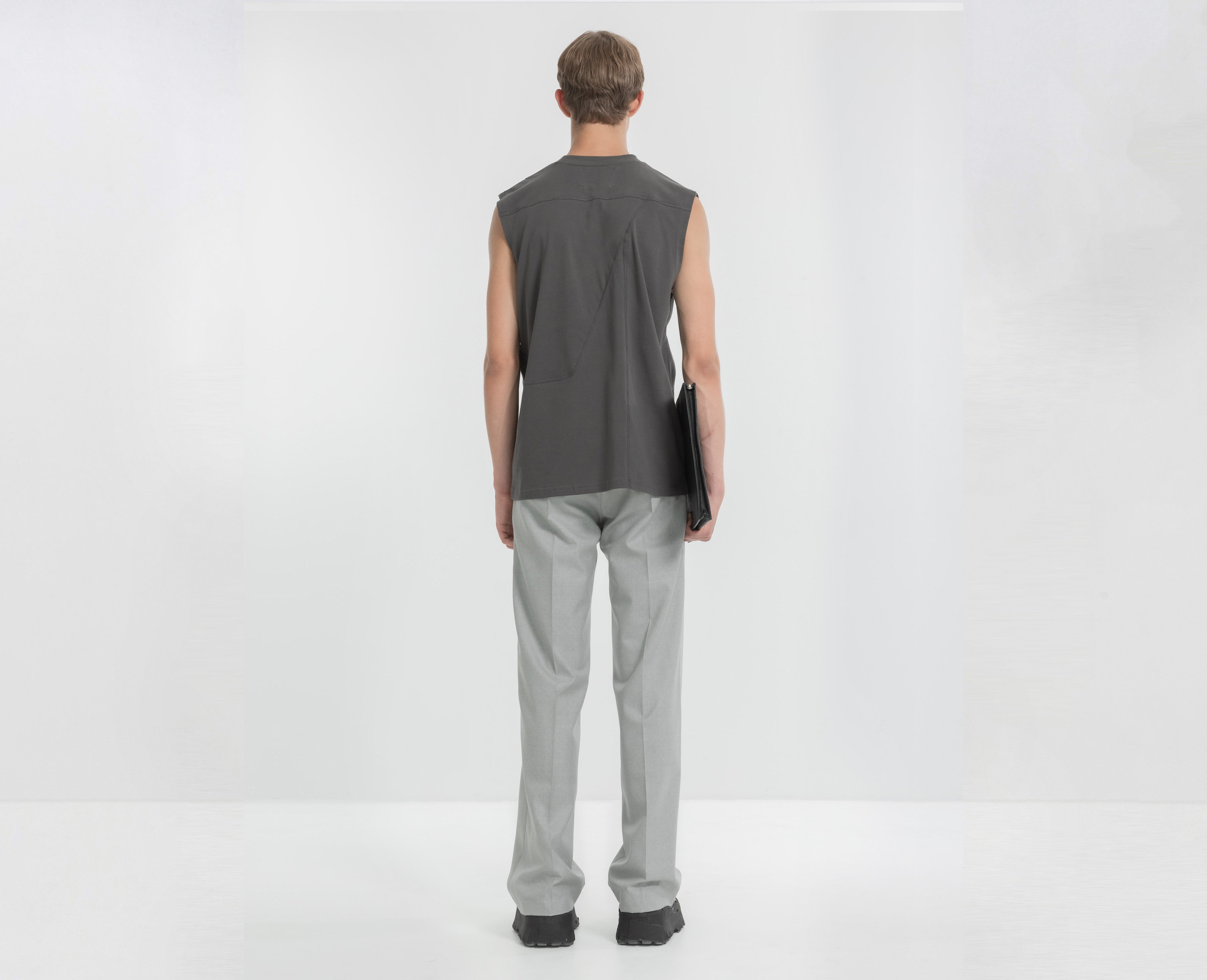 HE, product: Macbook 15