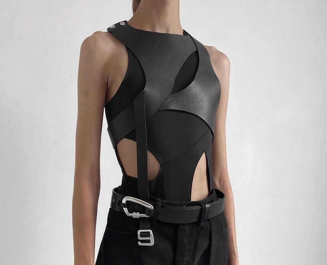 HE, product: JERSEY BODYSUIT (Fig. 4)